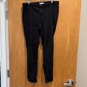 Nine West Women's Classic Black Skinny Jeans